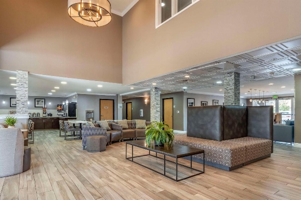 Best Western Plus Vineyard Inn Main image